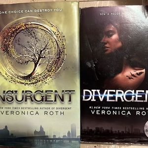 Book bundle Divergent series
